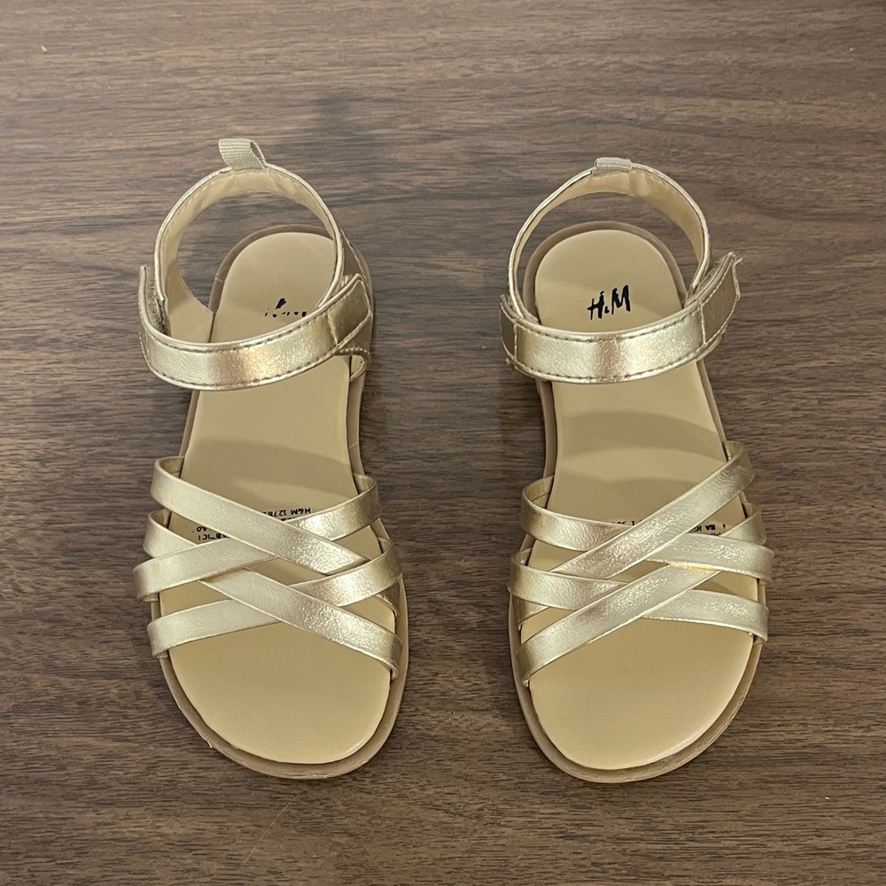 H&M Gold Strappy Kids Sandals - Picture 2 of 8